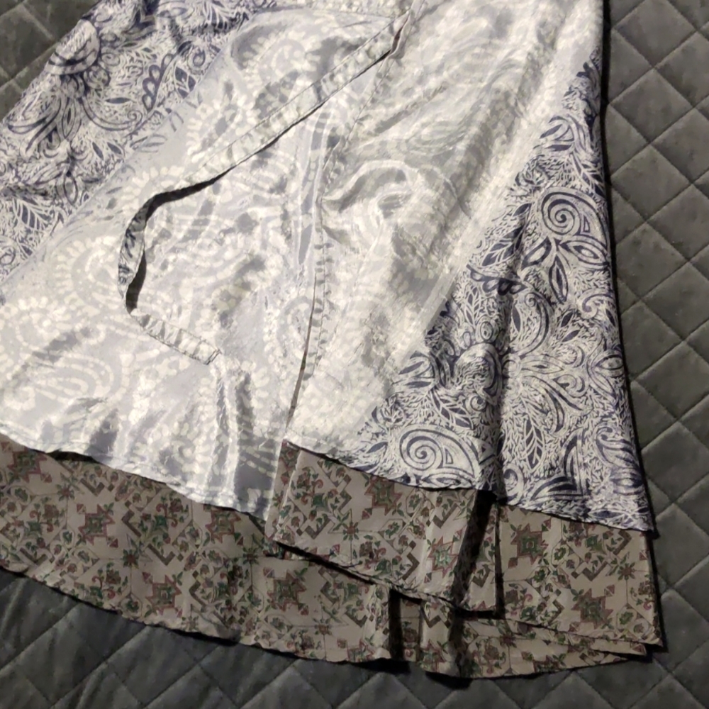 Kariza grey patterned wrap skirt